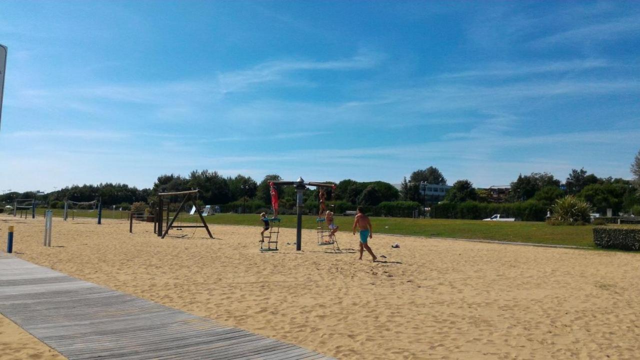 Appartamenti Sirio Via Pesci 6,8,14 Bibione Luaran gambar