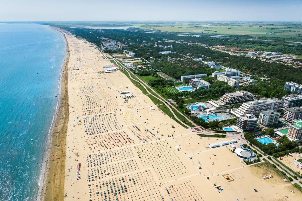 Appartamenti Sirio Via Pesci 6,8,14 Bibione Luaran gambar