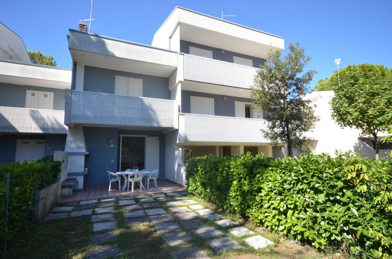 Appartamenti Sirio Via Pesci 6,8,14 Bibione Luaran gambar